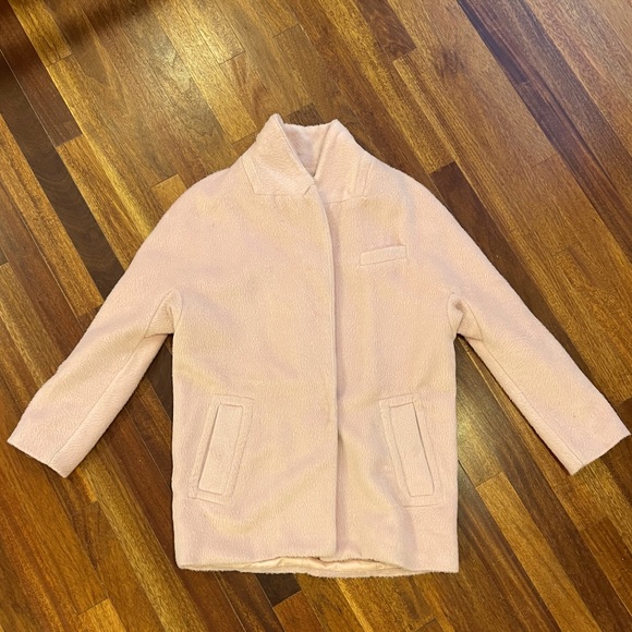 Beautiful blush pink fur coat. - Picture 1 of 4